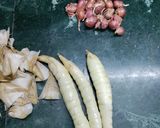 A picture of step 1 of Arrowroot and Shallot Fry.