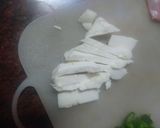 Foto del paso 1 de la receta: Bocadillo de lacón, queso fresco y pimiento verde frito