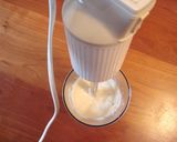 A picture of step 2 of Macrobiotic Whipped Cream.
