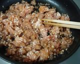 A picture of step 1 of Sweet and Spicy Chicken Soboro.