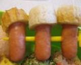 A picture of step 4 of For Character Bentos! Chikuwa and Wiener Sausage Acorns.