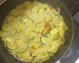 Foto del paso 4 de la receta: Curry verde de calabacín, manzana y soja texturizada