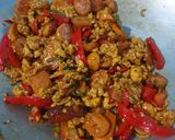 Foto langkah ke 4 dari resep Orak arik Telur sosis.