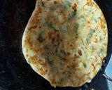 A picture of step 2 of Potato and fenugreek leaves paratha.