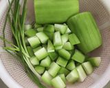 Hình bước làm 2 của món Canh bí nấu sườn