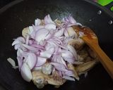 A picture of step 1 of Chicken karahi.