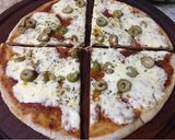 Foto del paso 7 de la receta: Pizza de palta con harina de trigo y semillas ancestrales
