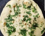 A picture of step 6 of Hara dhania tawa naan.