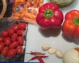 A picture of step 1 of Stuffed pepper rings.