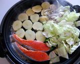 A picture of step 5 of Onion Miso Chanchan-yaki.