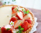 A picture of step 10 of Custard Pudding Tart.