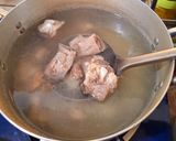 Hình bước làm 3 của món Canh hoa chuối sườn non