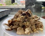 Hình bước làm 6 của món Gà Xào Nấm Truffle !!!!