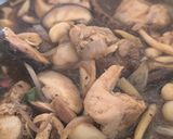 Gambar langkah 5 resipi Ayam stim bersama cendawan shiitake Dan shimeji.