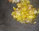 सूखी मसाला आलू सब्जी(SUKHI MASALA ALOO SABZI RECIPE IN HINDI) रेसिपी चरण 2 फोटो