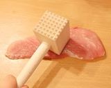 A picture of step 1 of Schnitzel.