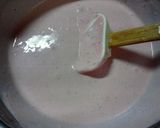 A picture of step 2 of Strawberry Mousse Cake.