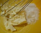 A picture of step 5 of No-bake Yogurt Cheesecake.