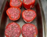 Foto langkah ke 2 dari resep Paprika Panggang Isi Daging.