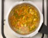 A picture of step 1 of Sweet corn soup.