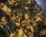 पालक आलू सब्जी रेसिपी (Spinach Aloo Sabji Recipe In Hindi) रेसिपी चरण 3 फोटो