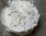 Foto del paso 1 de la receta: Postre en copas de fruta y crema de turrón
