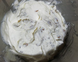 Foto del paso 1 de la receta: Postre en copas de fruta y crema de turrón
