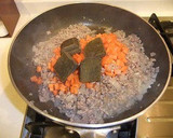 A picture of step 5 of Tomato Keema Curry Using Store-bought Curry Roux.