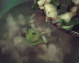 Foto langkah ke 7 dari resep Sop Daging dan Tulang Kambing Kuah Bening.