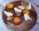 Kakaós kevert meggyel és csokoládéval recept fázis 2 fotója