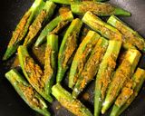 A picture of step 5 of Okra stuffed with Cluster Beans Chutney.