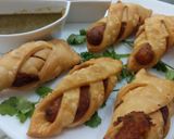 A picture of step 10 of Jaali samosa.