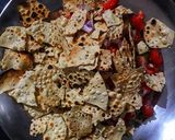 पापड़ चाट(papad chaat recipe in hindi) रेसिपी चरण 3 फोटो