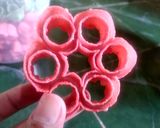Foto langkah ke 6 dari resep Kembang Goyang/Seroja Warna.