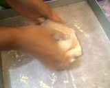 Foto langkah ke 4 dari resep Pizza homemade simple.
