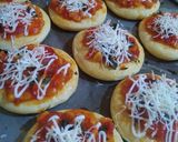 Foto langkah ke 6 dari resep Pizza lembut.