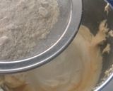 Foto langkah ke 2 dari resep Marble Butter Cake.