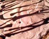 A picture of step 5 of cordial cherries cream cheese pie.
