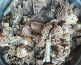 A picture of step 5 of Sauteed beef with caramalised onion.