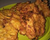 Foto langkah ke 5 dari resep Bakwan jagung udang sembunyi.