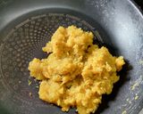 A picture of step 3 of Pumpkin Halwa.