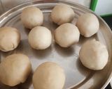 A picture of step 9 of Lilva Kachori.