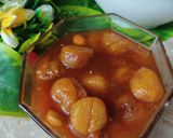 A picture of step 3 of Aloo bukharay ki chutney.