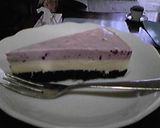 A picture of step 14 of Blueberry No-bake Cheesecake.