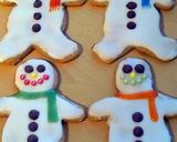 A picture of step 10 of Vickys Gingerbread Snowmen & Reindeer, Decorating Idea.