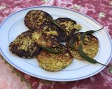 Une image de l'étape 9 de Galettes de courgettes bicolores au parmesan,ail et épices.