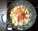 A picture of step 2 of Paneer chilli dosa.