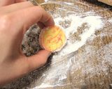 A picture of step 8 of White Day Pink Diamond Cookies.