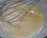 A picture of step 4 of Easy Custard Cream.