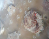 Foto del paso 5 de la receta: Solomillo de cerdo a las finas hierbas con gravy de cebollas
